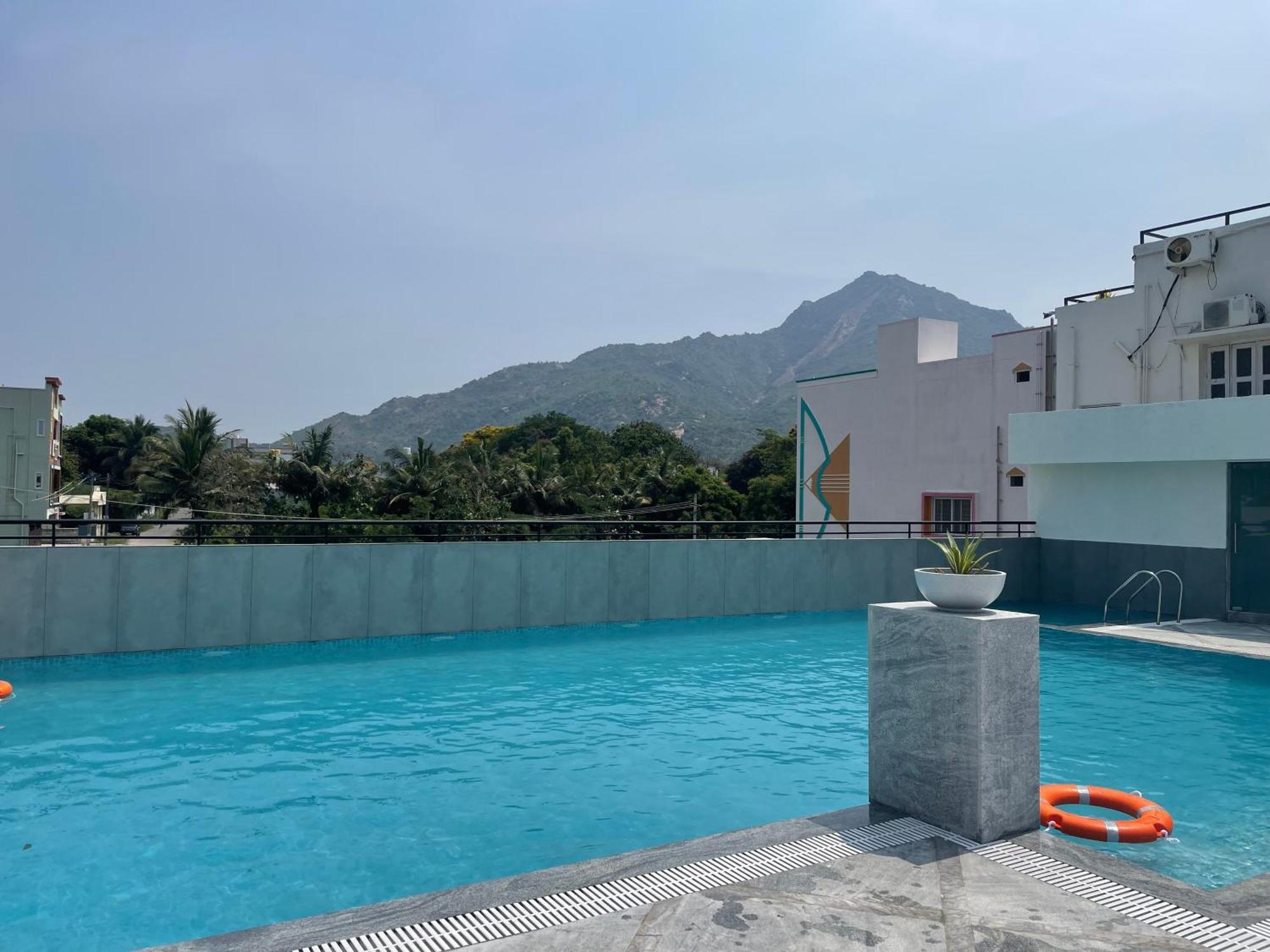 Aashreya Suites Tiruvannāmalai Zewnętrze zdjęcie
