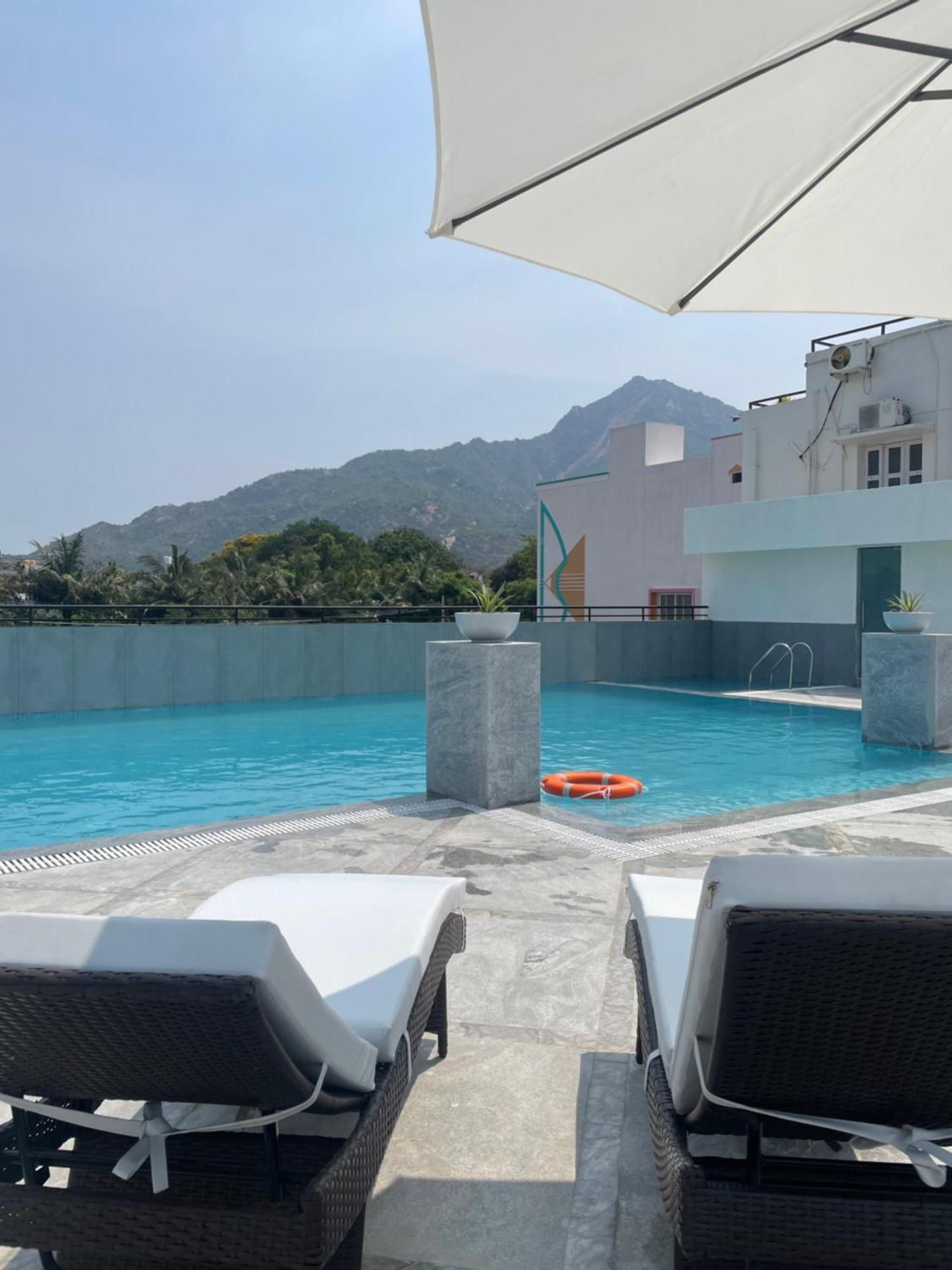 Aashreya Suites Tiruvannāmalai Zewnętrze zdjęcie