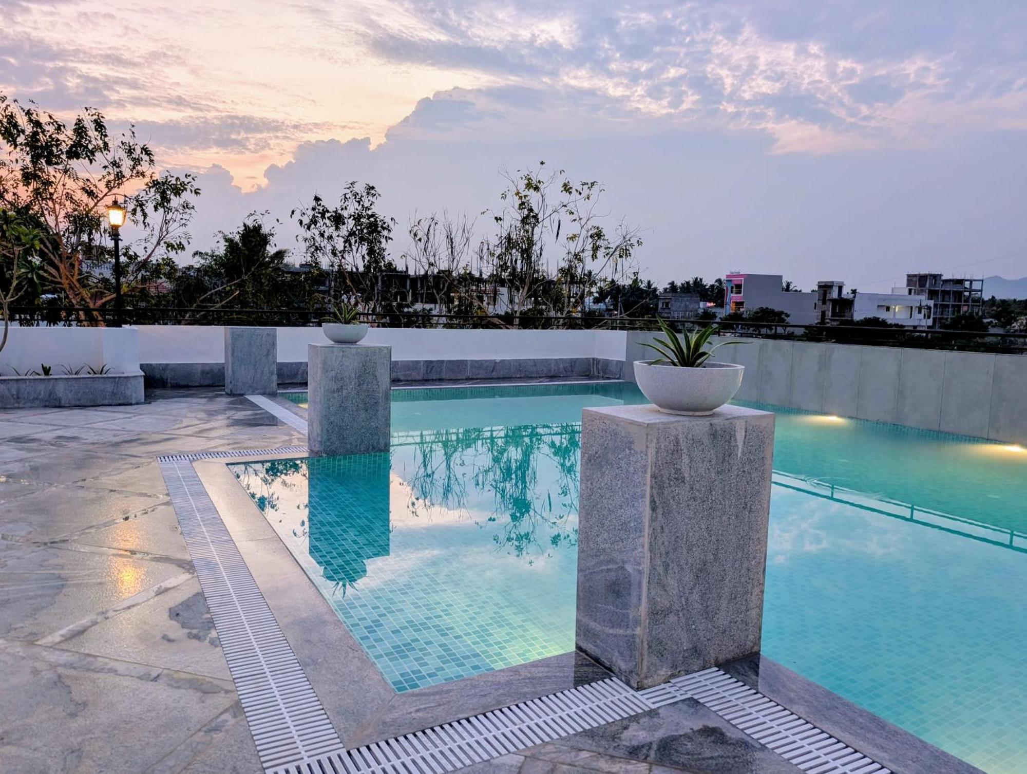 Aashreya Suites Tiruvannāmalai Zewnętrze zdjęcie